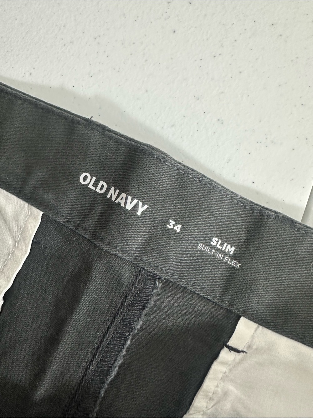 NWT Old Navy Ultimate Tech Slim Built In Flex Size 34 Mens Gray Shorts Bermuda - Picture 5 of 9